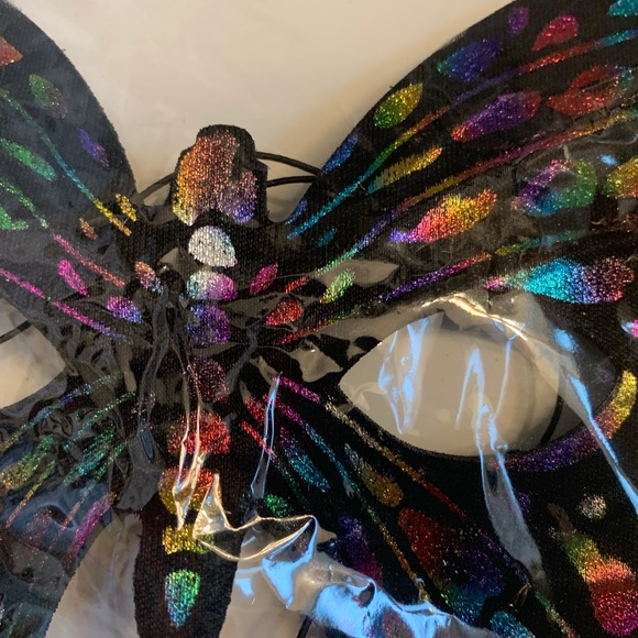 ⚡️3/$20 Butterfly mask - Picture 4 of 4